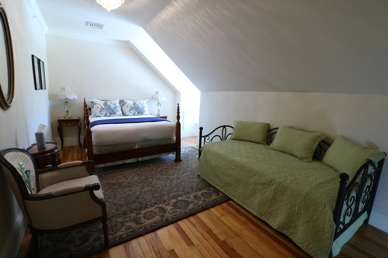Windsor Mansion Inn Екстер'єр фото