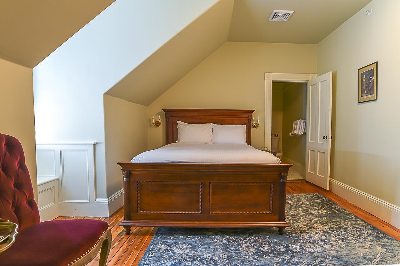 Windsor Mansion Inn Екстер'єр фото